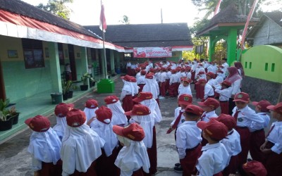 Upacara Bendera,  Senin 5 Agustus 2024  MI Al Barokah Kenteng